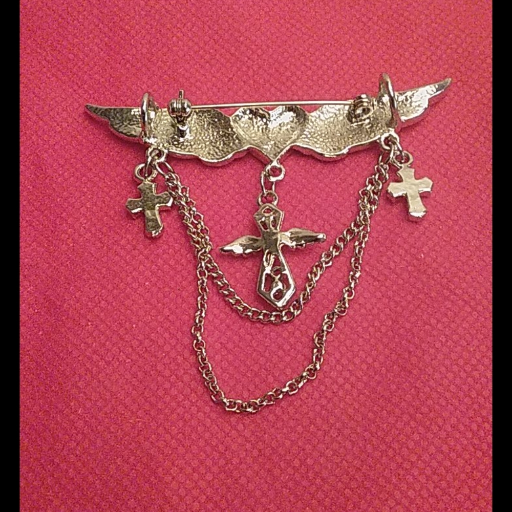 Pin and bracelet - Picture 2 of 3